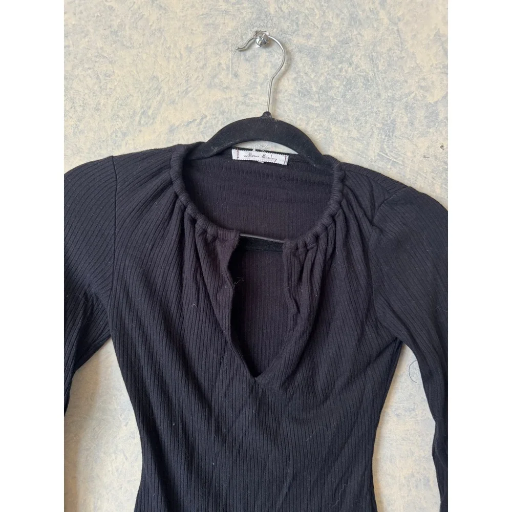 Willow & Clay Women's Black Keyhole Lined One Piece Bodysuit Size Small‎